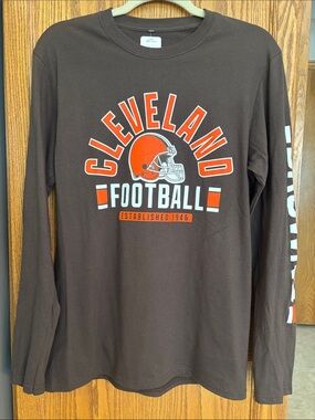 NFL Cleveland Browns Men’s Brown & Orange Long-Sleeve Crewneck Tee, Medium